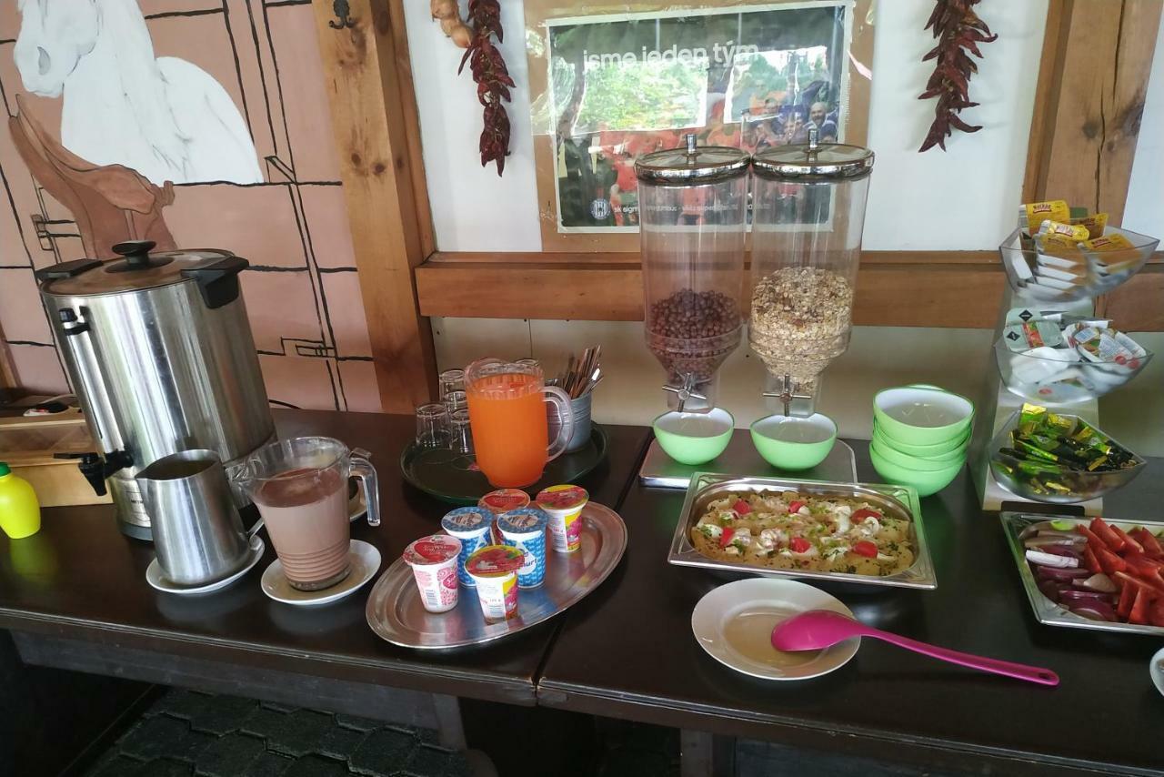 Feherlo Vendeghaz & Restaurant บุค ภายนอก รูปภาพ